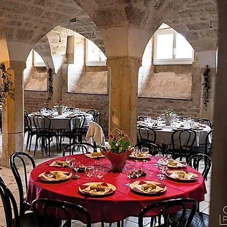 Domaine Ferme Sainte Anne Hotel 3*