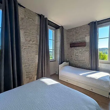 Domaine Ferme Sainte Anne Hotel